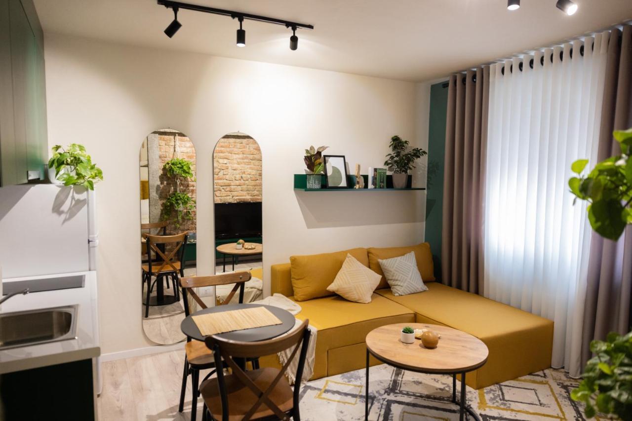 Three Doors Apartments, Kiwi 1+1 Apartment 地拉那 外观 照片